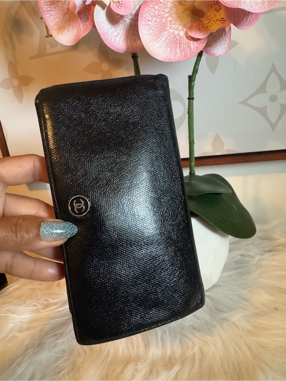 #111 CHANEL Black Grained Leather Long Wallet with CC Button